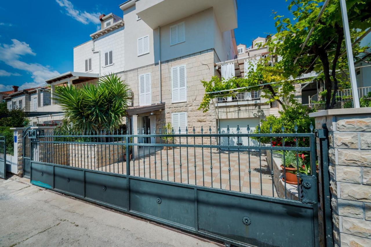 Superior Stunning Apartment Gravosa With A Free Parking Ragusa Esterno foto