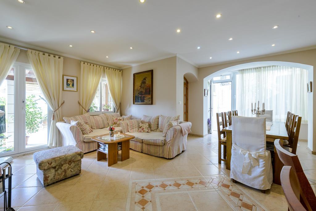 Superior Stunning Apartment Gravosa With A Free Parking Ragusa Esterno foto